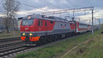 "Вагоны габарита Т" - Электровоз ЭП2К-445 с поездом №032 Москва-Орск.