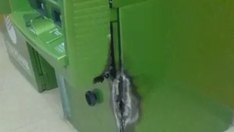 Взлом банкоматов