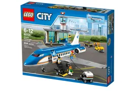 Конструктор Lego City Терминал Аэропорта Арт. 60104, 694 дет.
