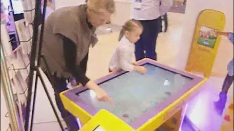 Напольный терминал Игрёнок Table диагональ экрана 43"